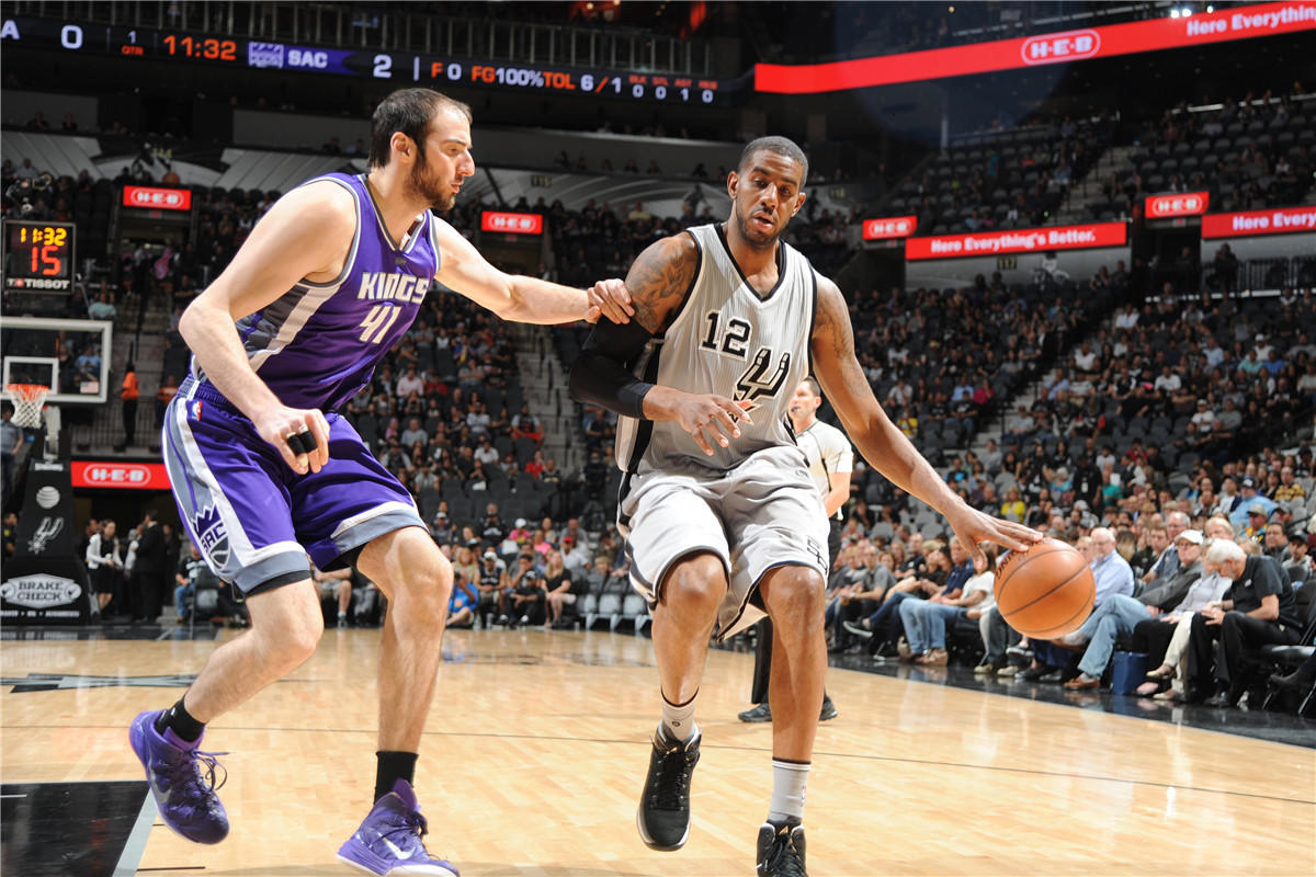 关于今夜圣安东尼奥马刺豪取连胜转折点萨克拉门托国王主帅复盘，网友：巴塞罗那豪取连胜备战中超的信息